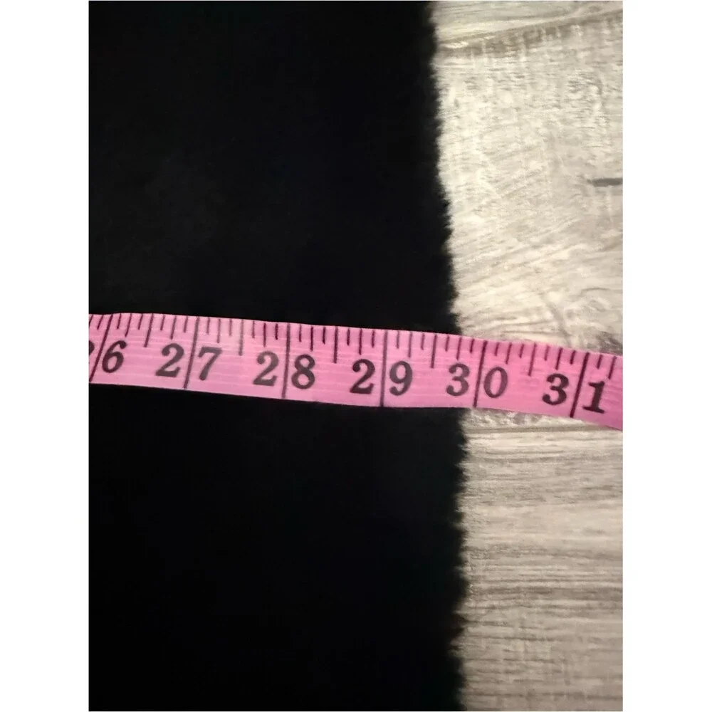 Silhouette homes rug mat faux fur black furry square mat